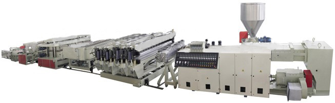 PVC結皮發(fā)泡板材生產線